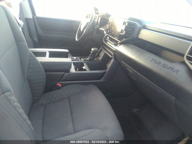 2022 Toyota Tundra, VIN: 5TFKB5GD2NX001383