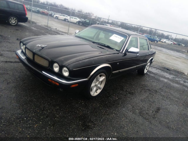 2000 JAGUAR XJ VANDEN PLAS VIN: SAJDA24C9YLF17133