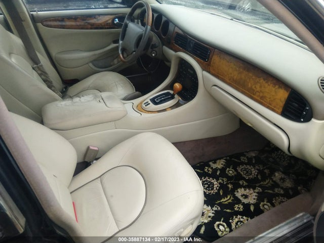 2000 JAGUAR XJ VANDEN PLAS VIN: SAJDA24C9YLF17133