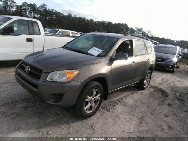 Toyota RAV4 2011 JTMZF4DV4BD030990 Image 2