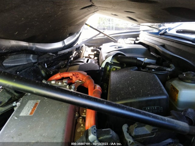 JTHBW1GG5E2040052 Lexus Es 300h Hybrid