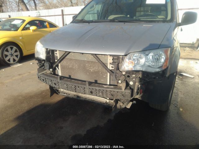 2C4RDGBG1FR558825 Dodge Grand Caravan American Value Pkg
