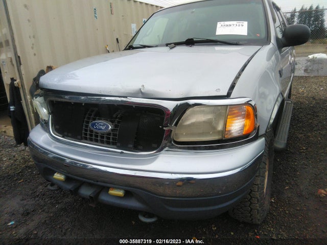 2000 FORD EXPEDITION XLT VIN: 1FMPU16L0YLB65031