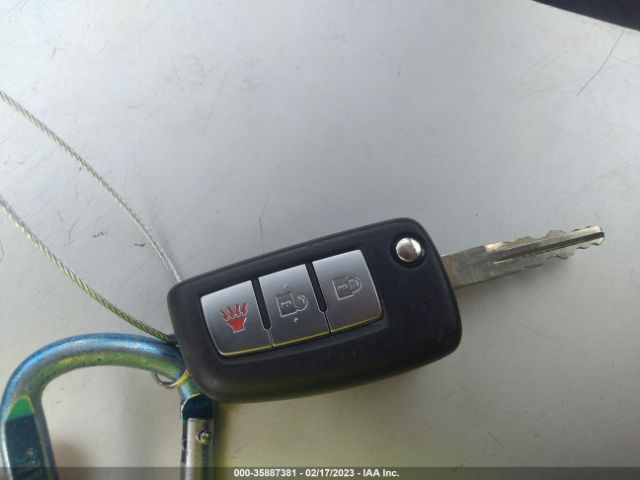 JN8AT2MT8HW143996 Nissan ROGUE S