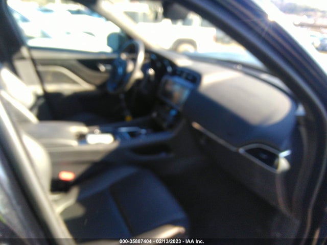 2020 JAGUAR F-PACE SADCJ2FXXLA645056 Photo 4