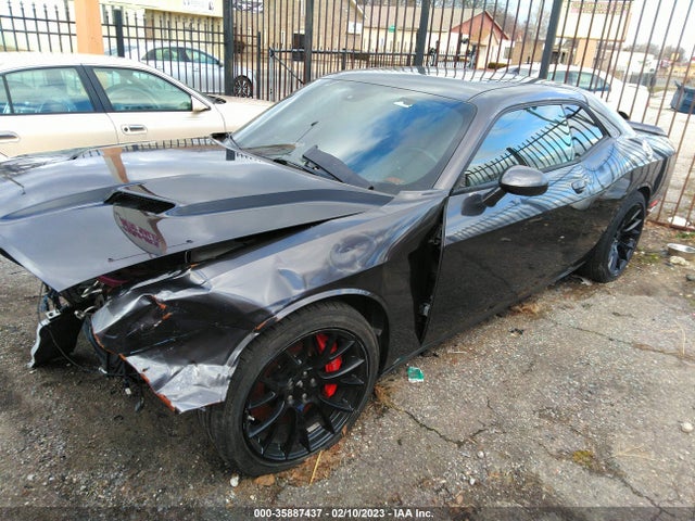 Dodge Challenger Srt 392 2015 2C3CDZDJ8FH821560 Image 2