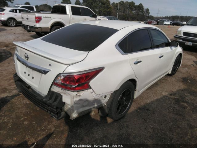 1N4AL3AP0FN405298 Nissan Altima 2.5 S
