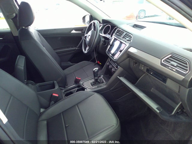 3VV3B7AX3LM046839 Volkswagen Tiguan Se/sel/se R-line Black