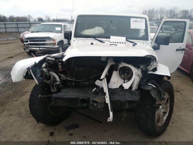 1C4BJWEG3CL235834 Jeep Wrangler Unlimited Sahara