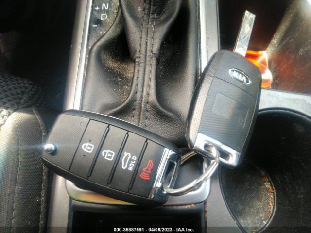 5XXGT4L32KG313121 KIA Optima Lx