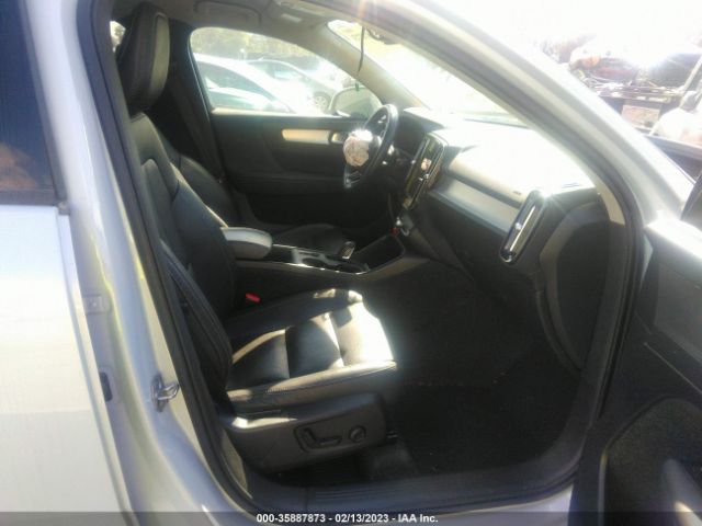 YV4162UK3M2449805 Volvo Xc40 Momentum
