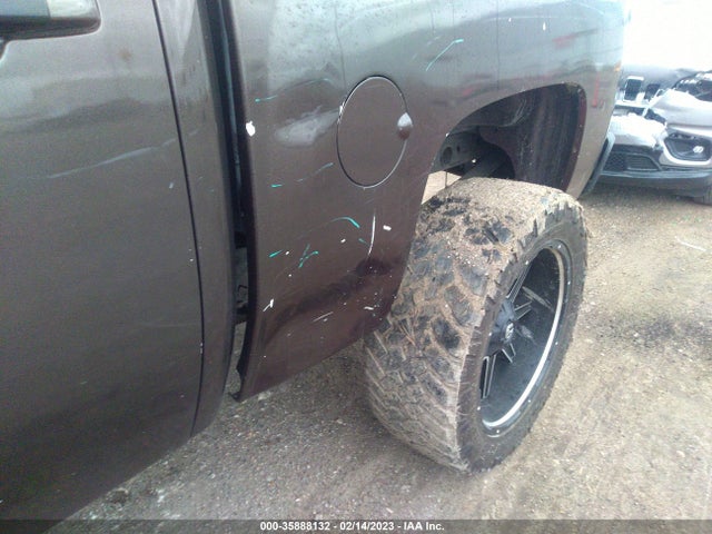 2013 CHEVROLET SILVERADO 1500 LT VIN: 3GCPCSE06DG108098