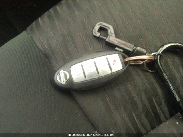 5N1AT2MV4HC771693 Nissan ROGUE SV