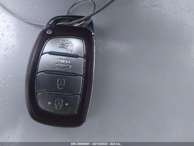 Hyundai Elantra Value Edition 2019 KMHD84LF8KU786753 Image 3