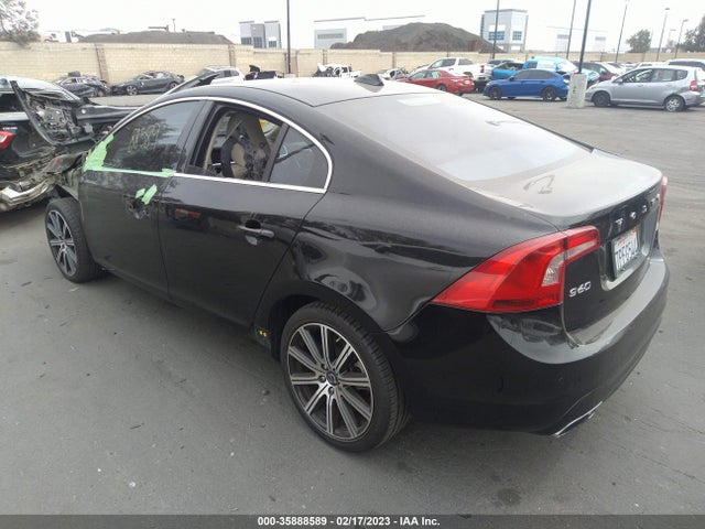 2015 Volvo S60, VIN: YV126MFMXF1352525