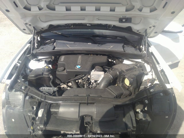 2015 BMW X1, VIN: WBAVM1C5XFV498787