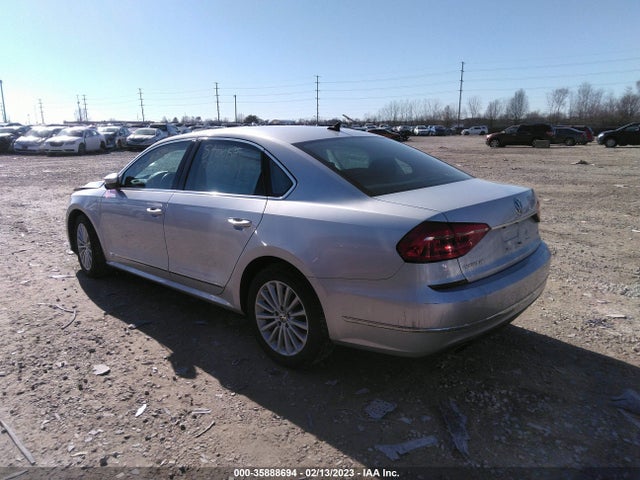 2016 Volkswagen Passat, VIN: 1VWBT7A38GC057859