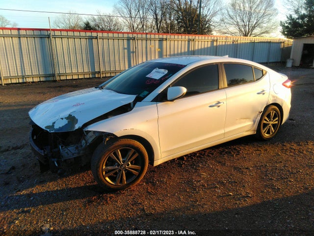 Hyundai ELANTRA SEL 2018 5NPD84LF4JH302834 Image 2