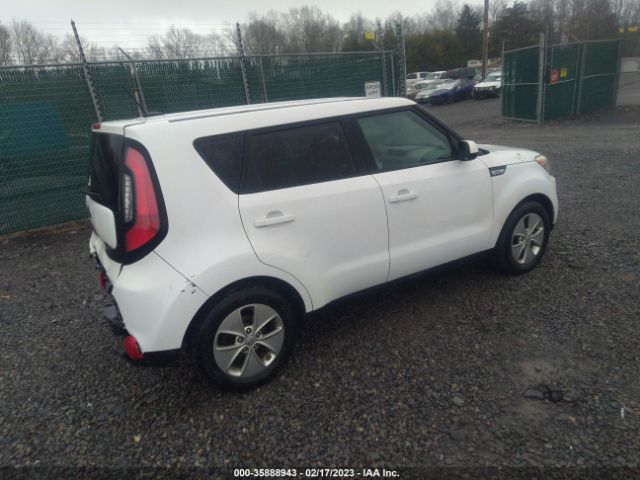 KNDJN2A28F7128049 KIA Soul Base