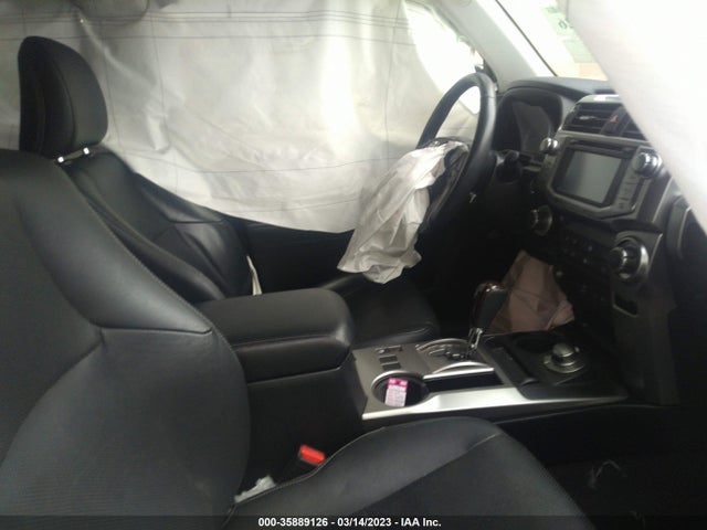 Toyota 4RUNNER SR5 2018 JTEBU5JR4J5607137 Image 5