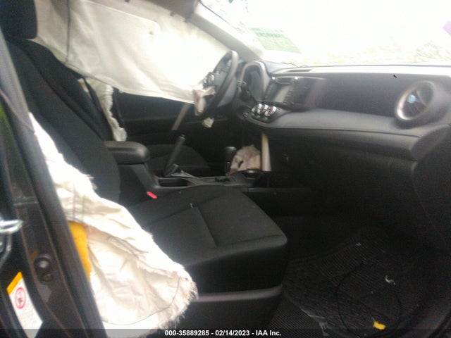 Toyota RAV4 LE 2017 2T3ZFREV7HW336427 Image 6