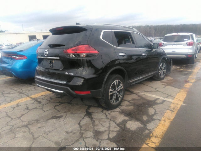 2017 Nissan Rogue, VIN: 5N1AT2MV5HC832422