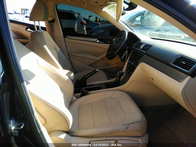 1VWBS7A39EC088084 Volkswagen Passat Se W/sunroof & Nav