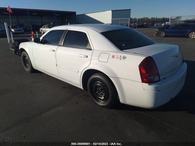 Chrysler 300 2005 2C3JA43R45H599737 Image 4