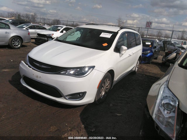 Chrysler Pacifica 2017 2C4RC1BG8HR583854 Image 2