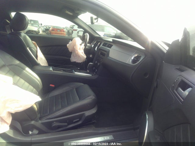 2014 FORD MUSTANG V6 VIN: 1ZVBP8AM3E5326080