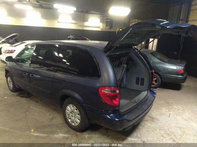 2005 CHRYSLER TOWN & COUNTRY LX VIN: 2C4GP44R45R277449