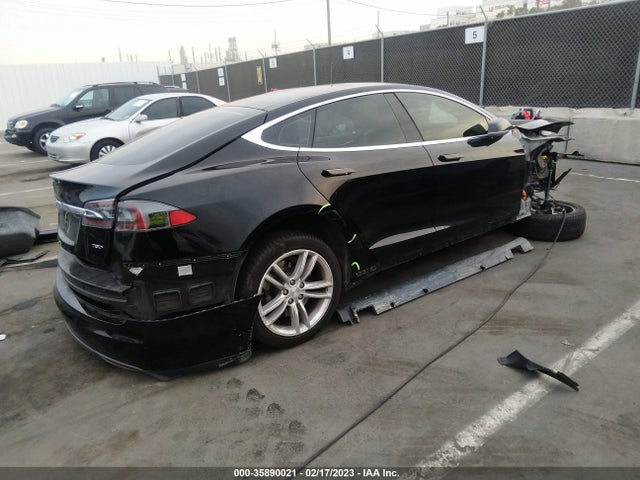 Tesla Model S 85d/70d/90d/p90d 2015 5YJSA1E22FF119944 Image 4