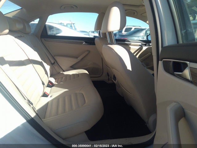 1VWCT7A31HC031626 Volkswagen Passat 1.8t Sel Premium