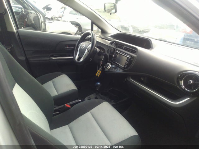 2015 Toyota Prius, VIN: JTDKDTB34F1102944