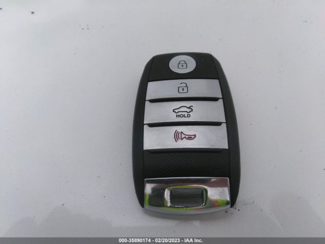 KNAGT4LCXH5005821 KIA Optima Hybrid Base