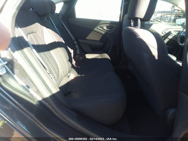Chrysler 200 Limited 2015 1C3CCCAB3FN600999 Image 8