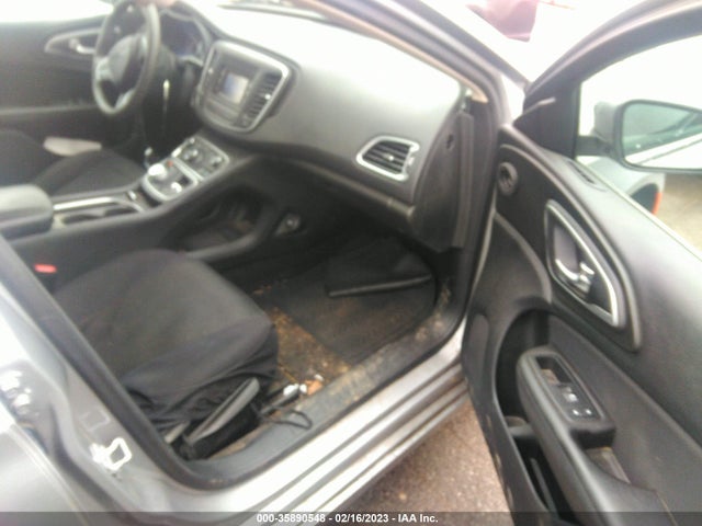 Chrysler 200 Limited 2015 1C3CCCAB0FN567685 Image 5