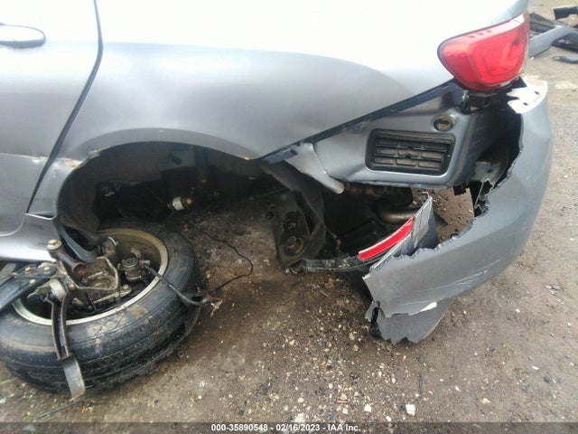 Chrysler 200 Limited 2015 1C3CCCAB0FN567685 Image 6