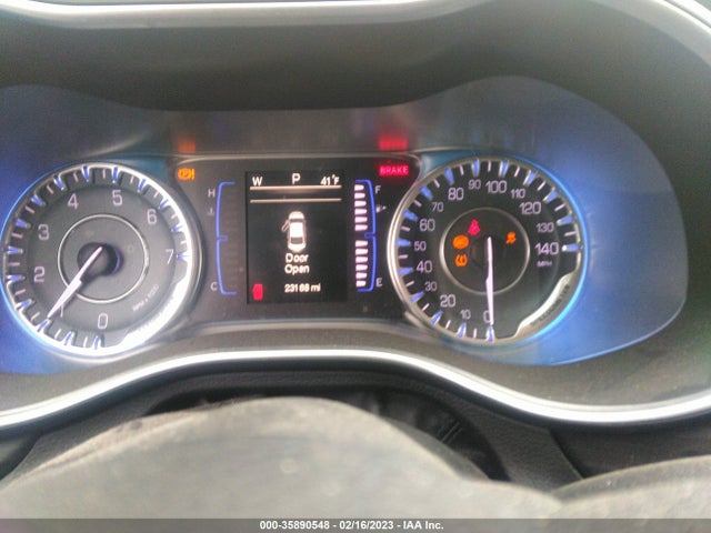 Chrysler 200 Limited 2015 1C3CCCAB0FN567685 Image 7