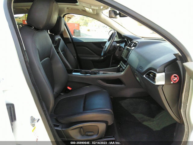 2017 Jaguar F-PACE, VIN: SADCJ2BN6HA092112