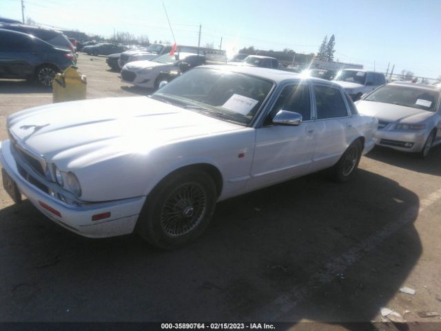 SAJHX1249VC806382 Jaguar XJ