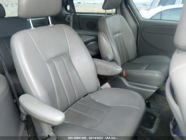 2C4GP54L94R599763 Chrysler Town & Country Touring