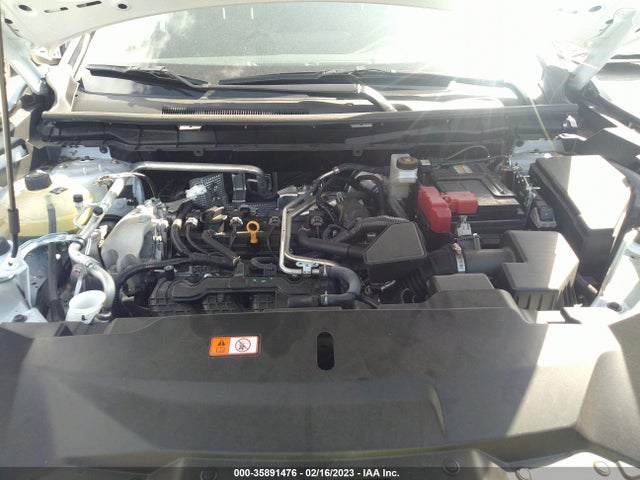 JA4J4UA84NZ062695 Mitsubishi Outlander Se