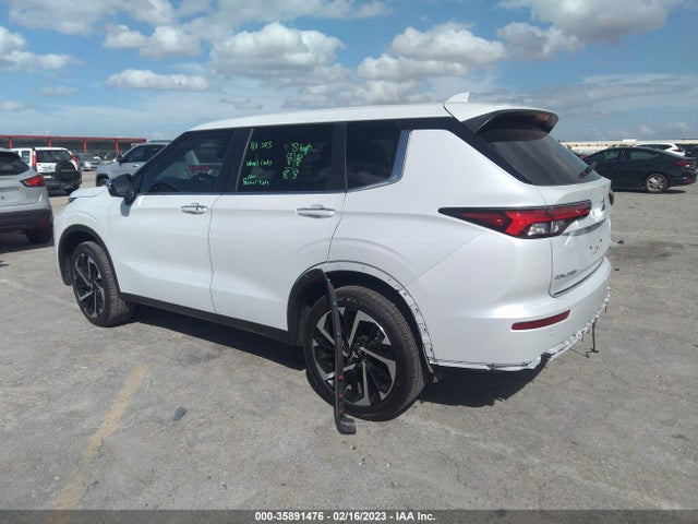 JA4J4UA84NZ062695 Mitsubishi Outlander Se