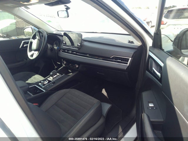 JA4J4UA84NZ062695 Mitsubishi Outlander Se