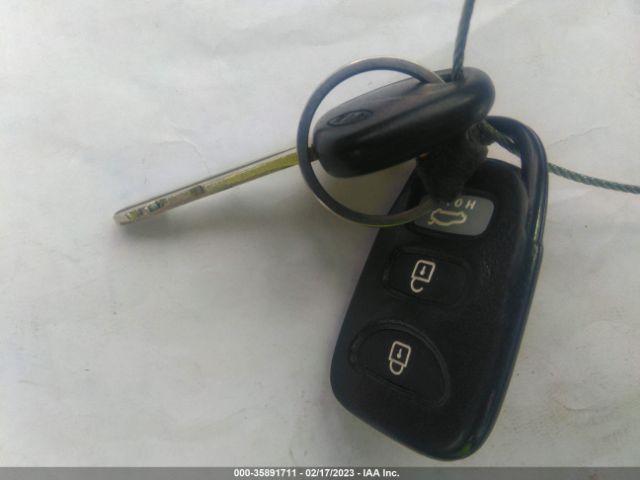 KNAFU4A29B5392856 KIA FORTE EX