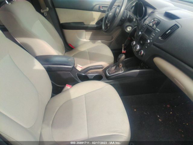KNAFU4A29B5392856 KIA FORTE EX