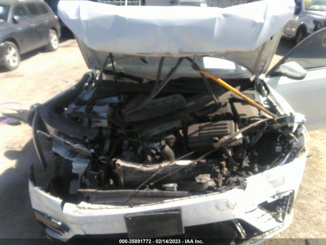 1VWAA7A3XJC004041 Volkswagen Passat 2.0t S/r-line