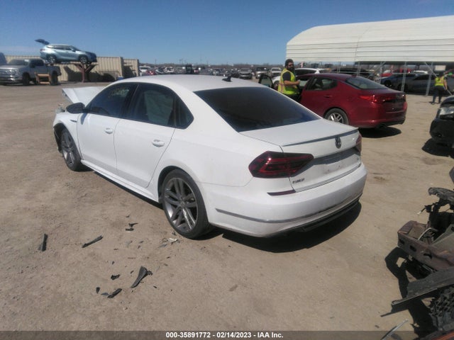 1VWAA7A3XJC004041 Volkswagen Passat 2.0t S/r-line