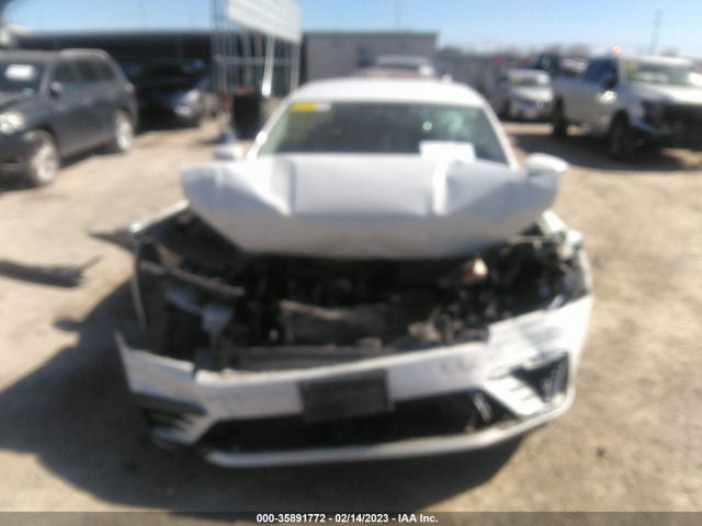 1VWAA7A3XJC004041 Volkswagen Passat 2.0t S/r-line